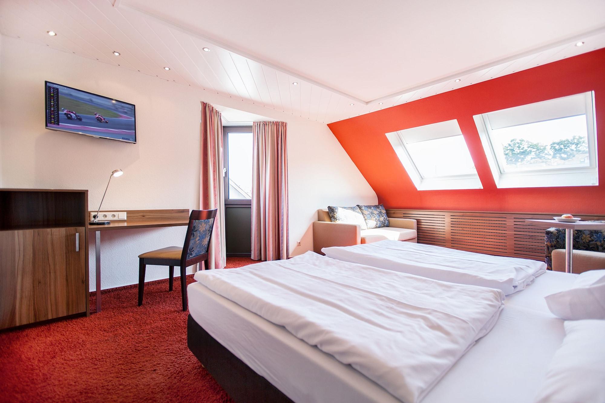 Hotel Lamm Ostfildern Ngoại thất bức ảnh